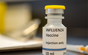 Moderna开发常见人类感冒（<font color='red'>冠状病毒</font>）mRNA疫苗
